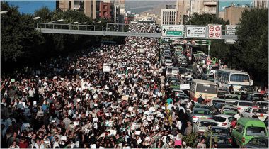 iranprotestors.jpg